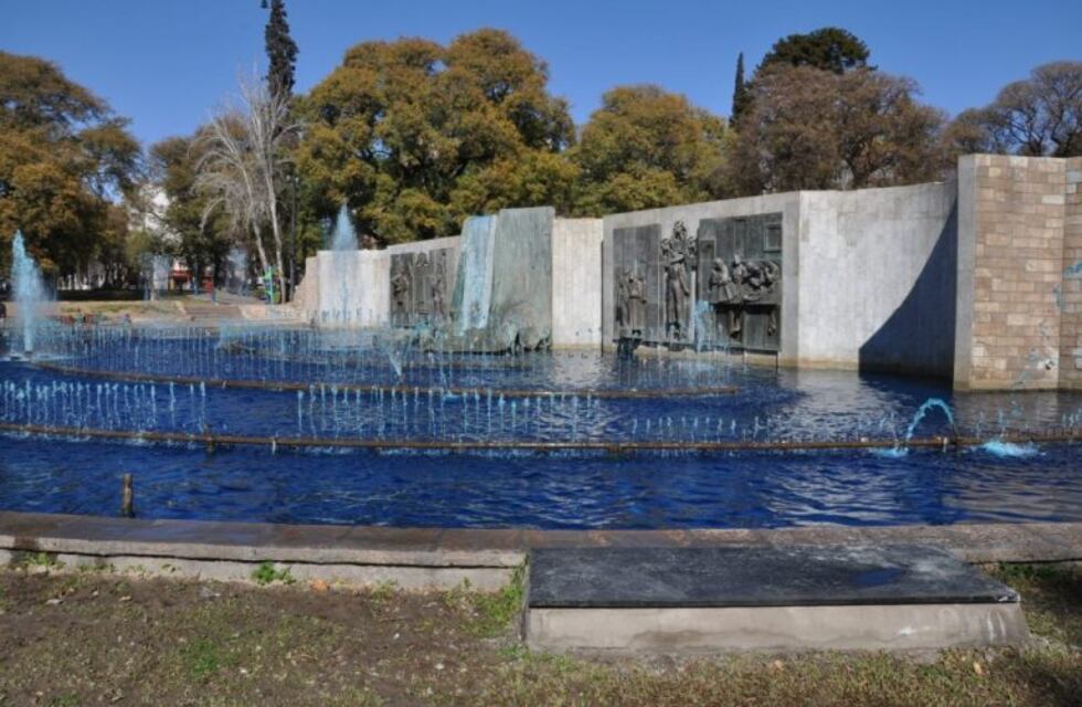 Intento robar en la plaza Independencia y los testigos lo lincharon