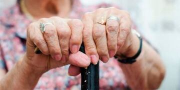 Una abuela fue engañada por delincuentes que le quitaron los ahorros de toda la vida\u002E (Archivo)
