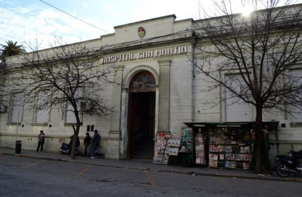 La mujer que habría practicado un aborto casero sigue en grave estado