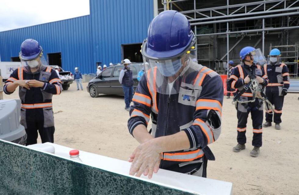 Habilitan la presencia de más trabajadores en las obras de Rosario y Santa Fe