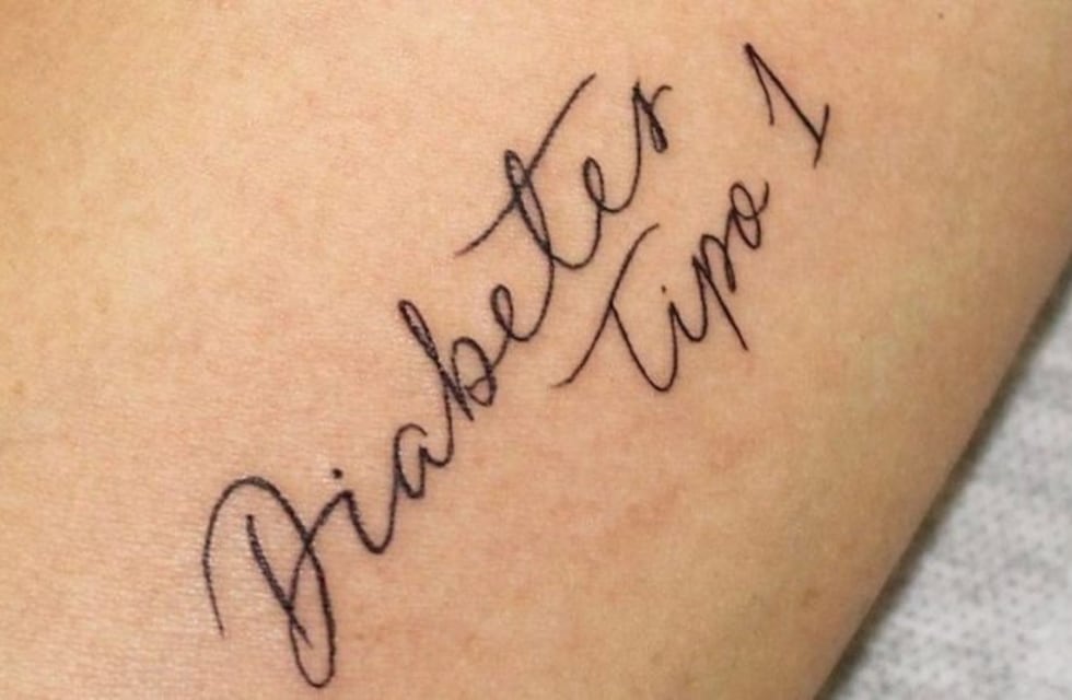 Un mendocino hace tatuajes de seguridad gratis