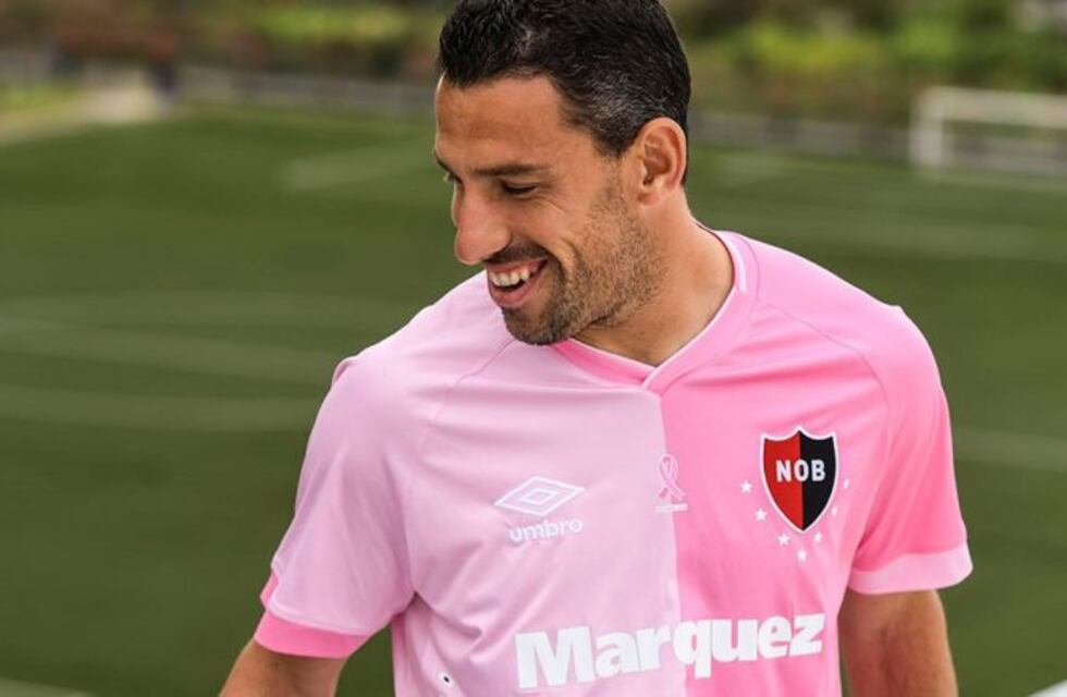 Newell's presentó una camiseta rosa para concientizar sobre el cáncer de mama