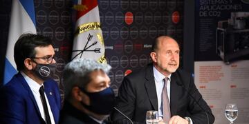 El mandatario tomó nuevas medidas dentro de la Ley de Necesidad Pública\u002E (Gobierno de Santa Fe)