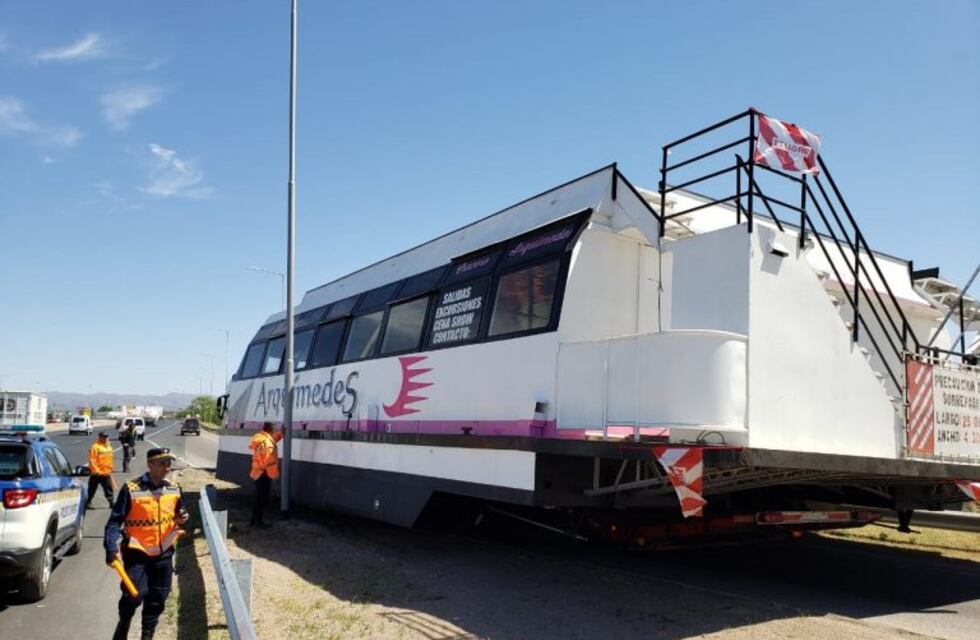 Vuelve el gran "Arquímedes" a las aguas de Carlos Paz