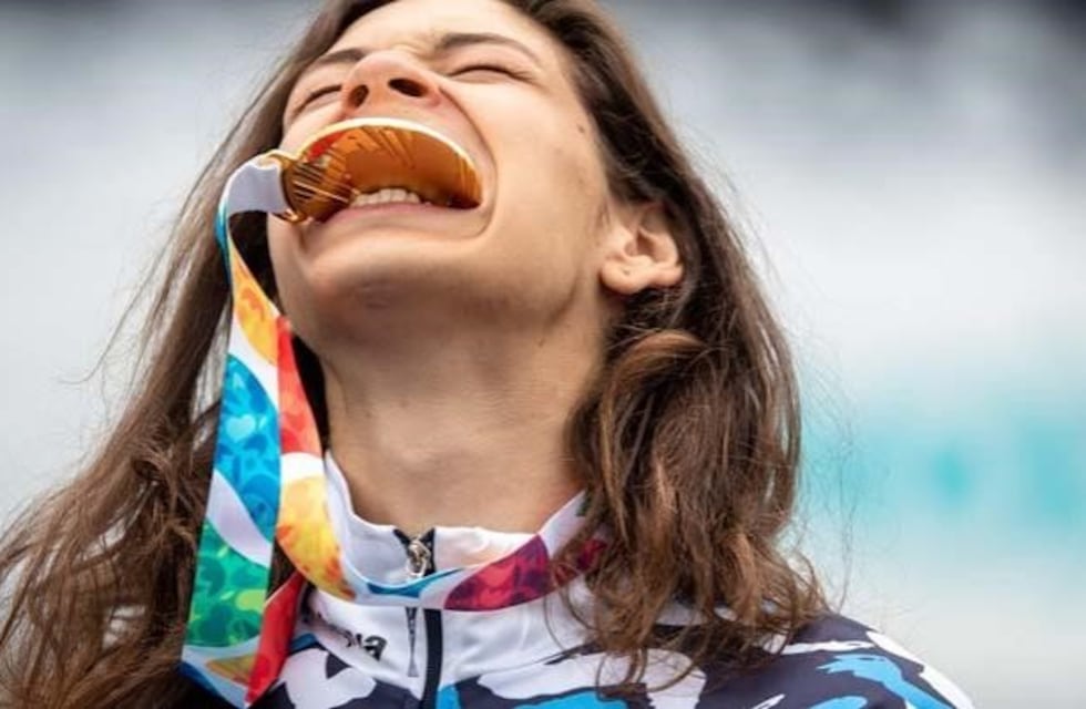 La medalla de oro en BMX es el hijo de una cantante santiagueña