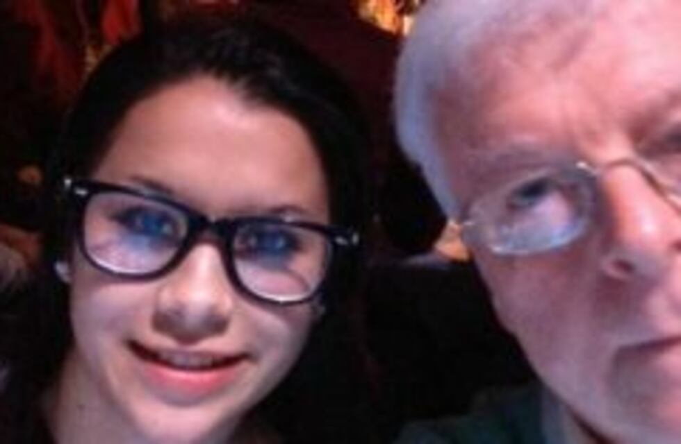 Deberán pedirle disculpas al concejal cuya novia cayó por un balcón