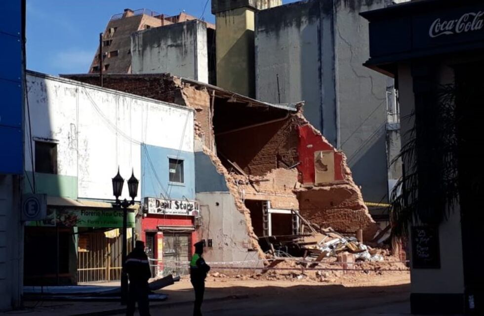 La cuadra en la que se produjo el derrumbe estará cerrada 10 días más