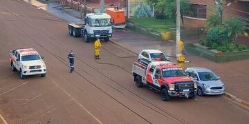 Los trabajos incluyeron la limpieza de las cubiertas de los autos que ingresan a los municipios\u002E