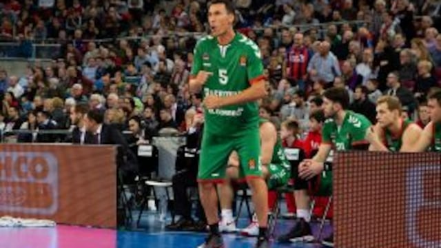 Pablo Prigioni anunciu00f3 su retiro del bu00e1squet profesional.