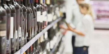 El vino viene de dos cosechas muy malas, las peores en los u00faltimos 25 au00f1os, que han sido un ru00e9cord\u002E