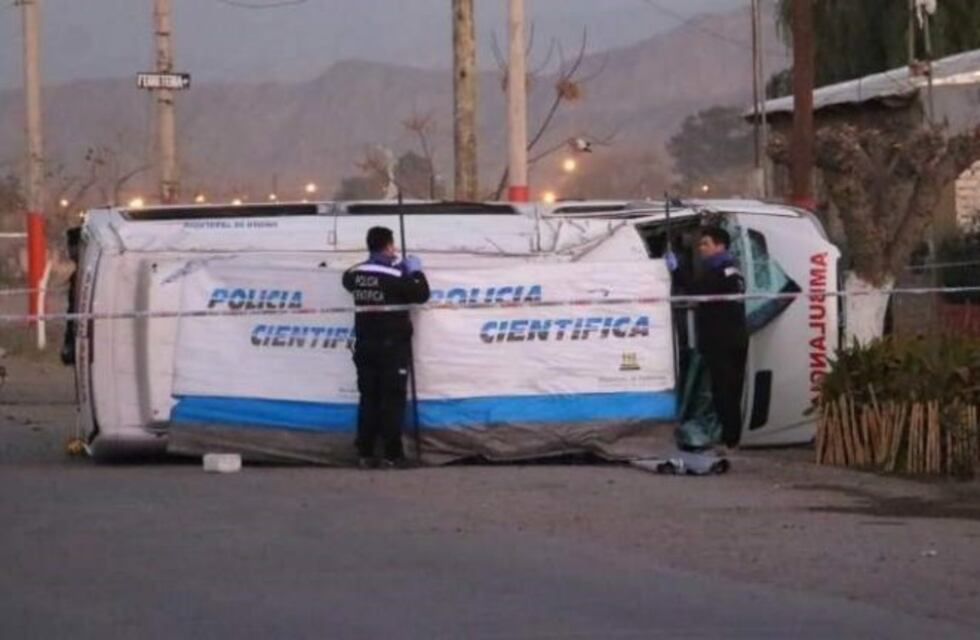 Hallaron en un hospital al joven que chocó una ambulancia y mató a un niño