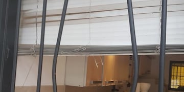 El violento asalto ocurrió en barrio Alto Palermo, y fueron víctimas un jubilado y su cuidadora\u002E