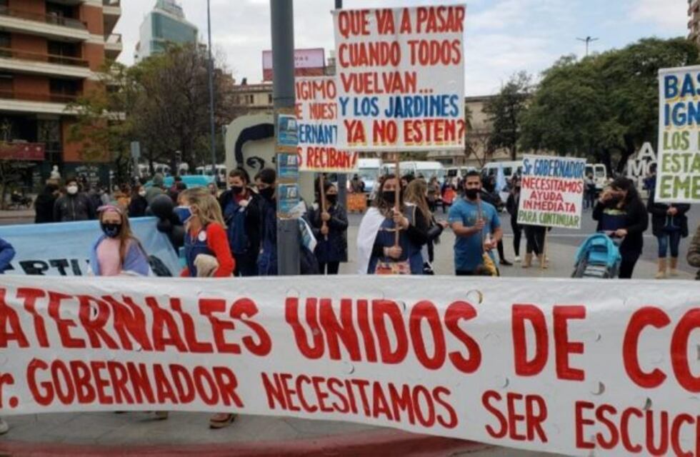 Tres protestas confluyen en Patio Olmos