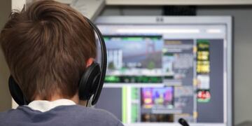 Niños decidieron cortar el cable a su maestra para evitar tareas