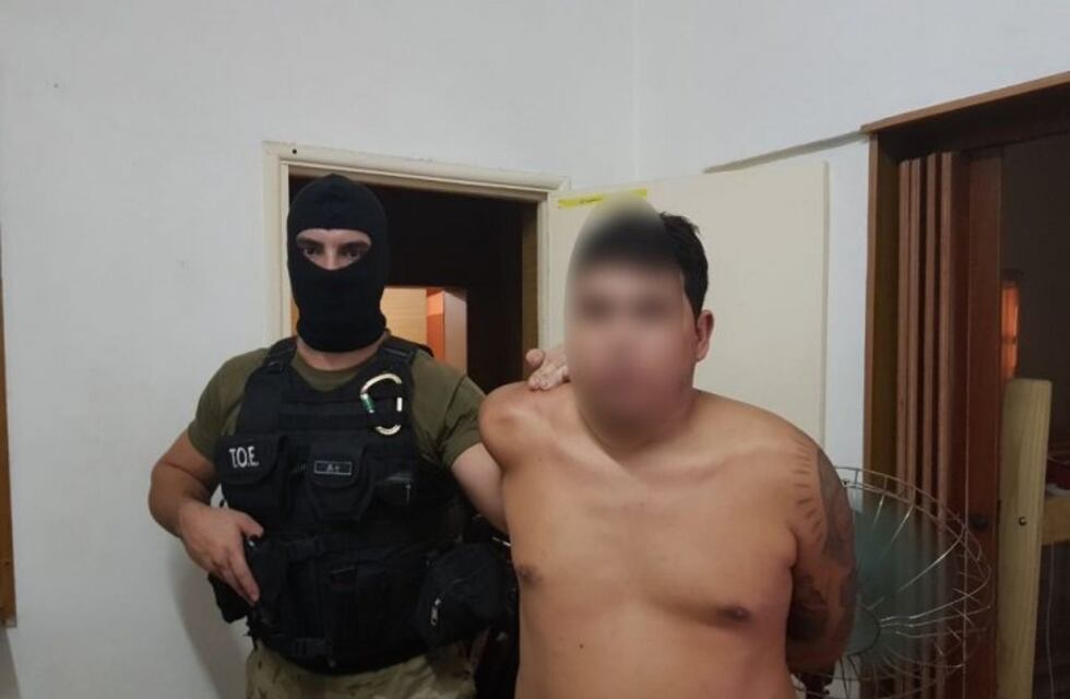 A casa con tobillera: "Ema Pimpi" y su hermano pasarán a cumplir prisión domiciliaria