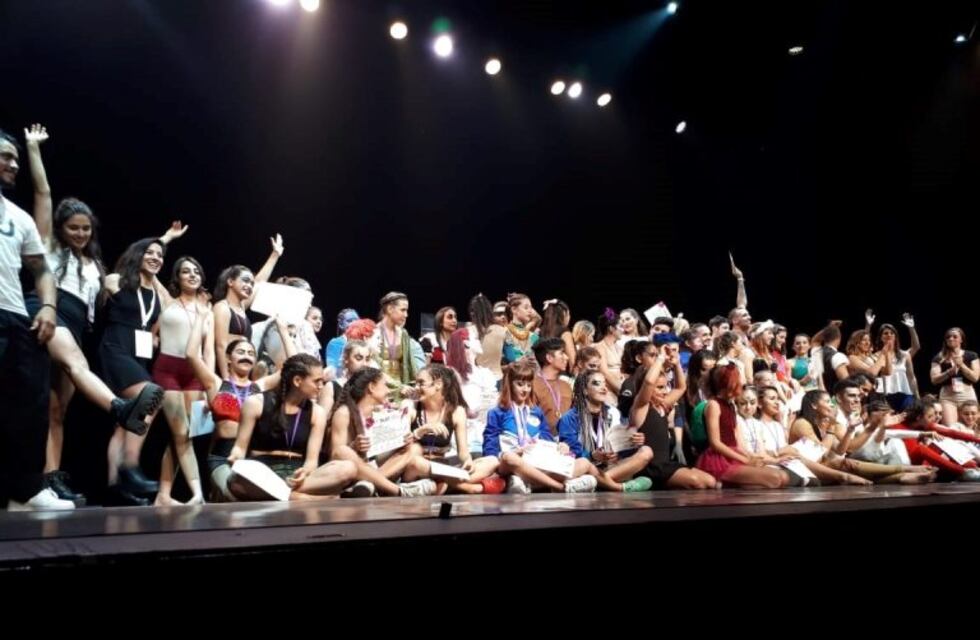 Joven destacada en el "torneo argentino de acrotelas"