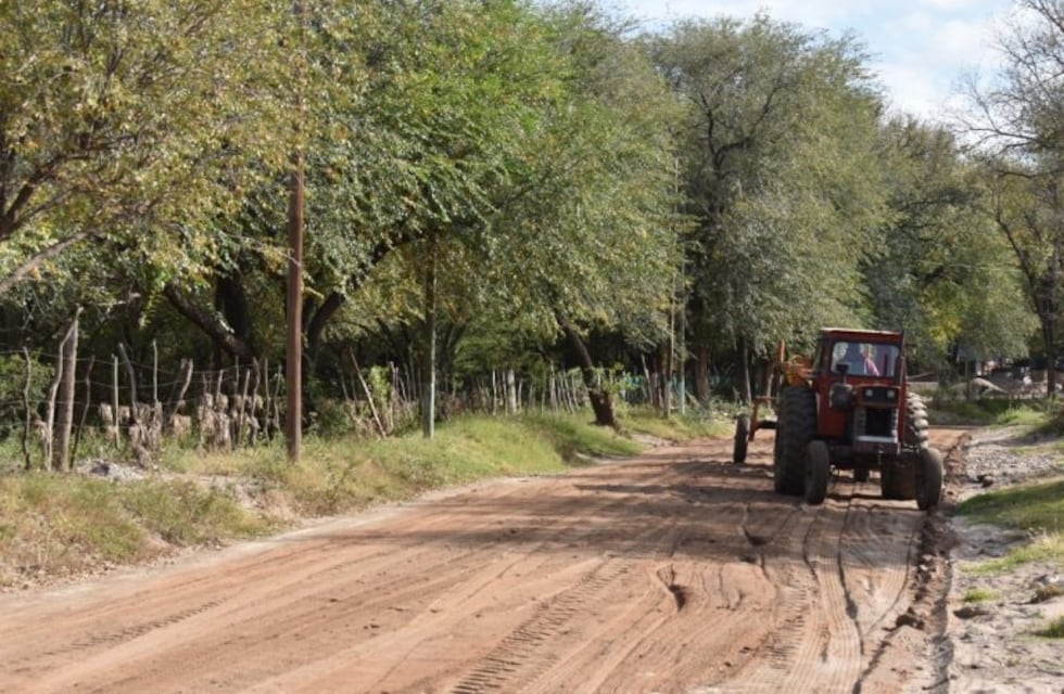 Tareas de arreglo de calles en Cura Brochero