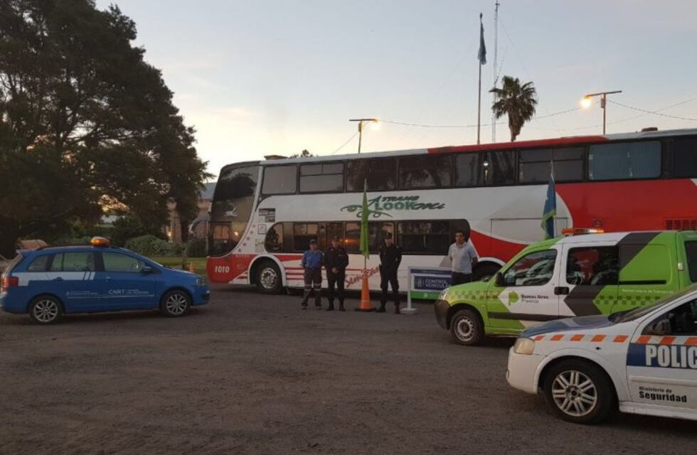 La CNRT detuvo un micro sin habilitación que llevaba estudiantes a Bariloche