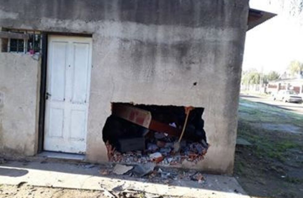 Cómo se produjo el robo del auto que más tarde terminó incrustado en una casa