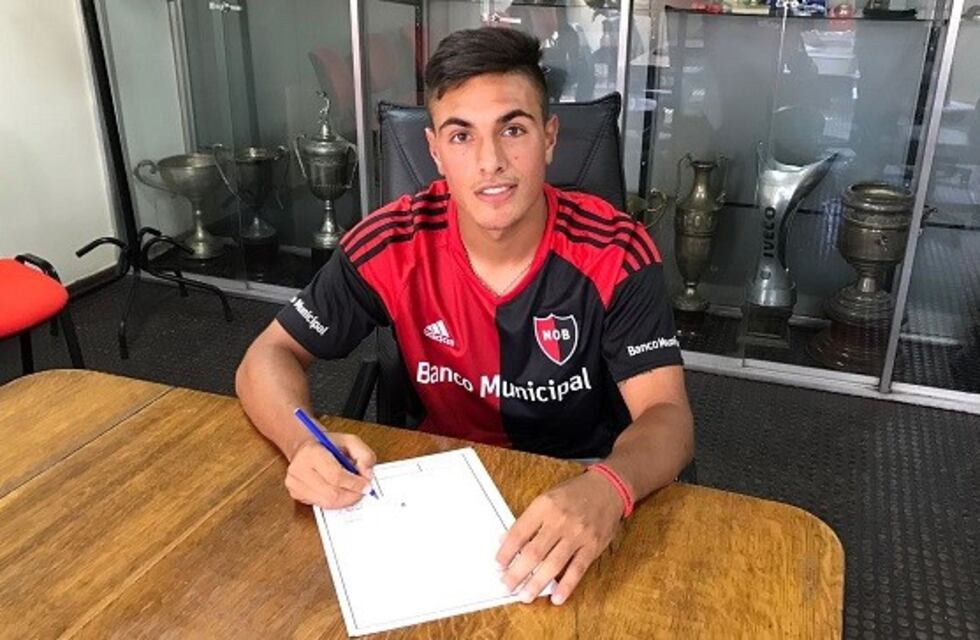 Tissera sigue anotando en reserva y renovó su contrato con Newell's