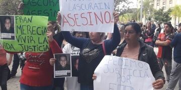 Familiares de Francisco Sueldo, el joven fallecido en un siniestro vial\u002E (LT10)