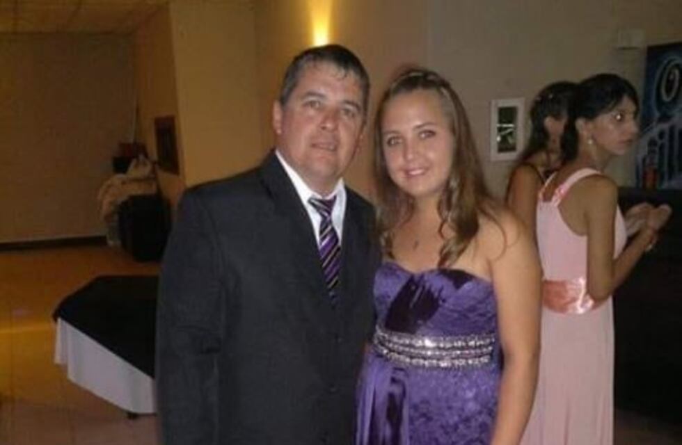 Una joven entrerriana presta su vestido para quien lo necesite