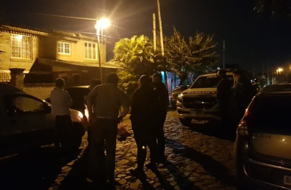 La policía interrumpió una fiesta clandestina en el Barrio Santa Rita
