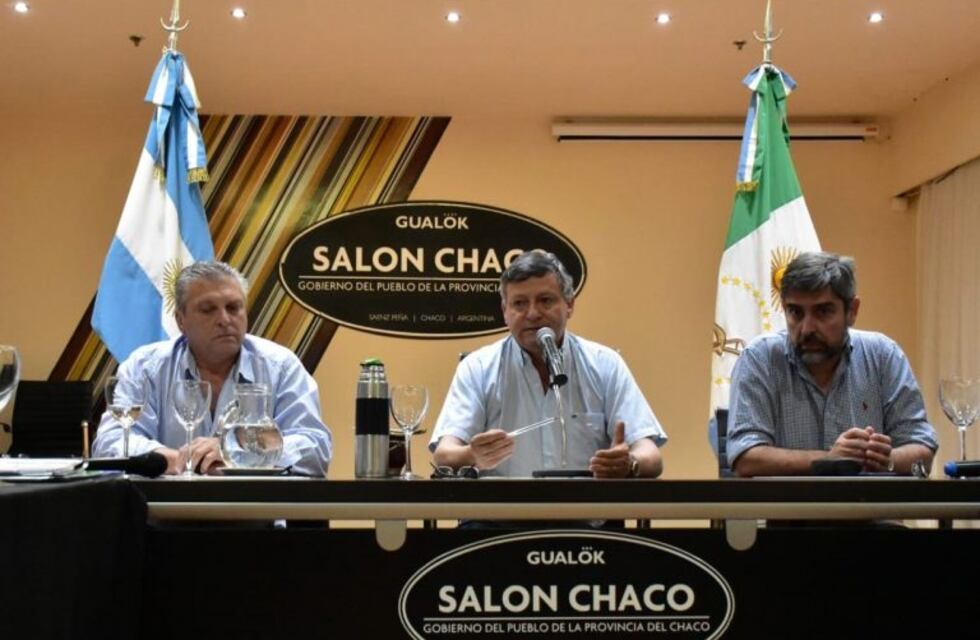 Peppo se reunió con su gabinete en Sáenz Peña