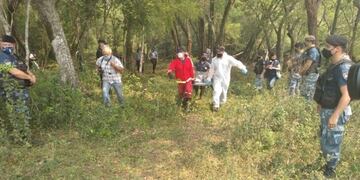 San José: con piedras en la ropa y sumergido en una laguna, hallaron el cuerpo del adolescente desaparecido