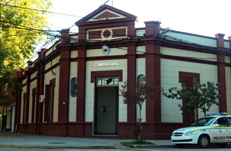 Delincuentes asaltaron un supermercado con un cuchillo en Villa Mercedes