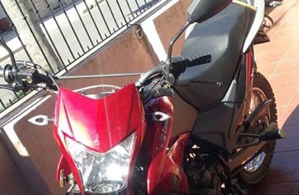 Retiró el jueves la moto de la concesionaria y al otro día se la robaron