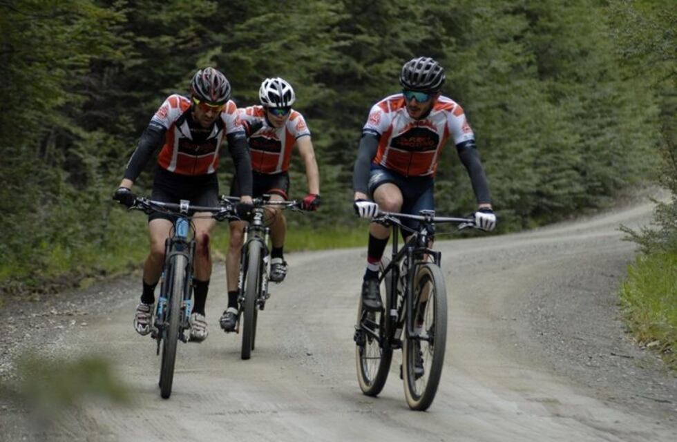 Se corrió el "Biatlón de Hermandad e Integración"