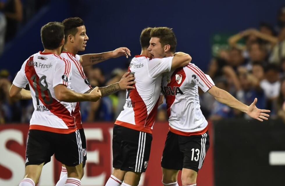 Copa Libertadores: River derrotó 2-1 a Emelec en Ecuador