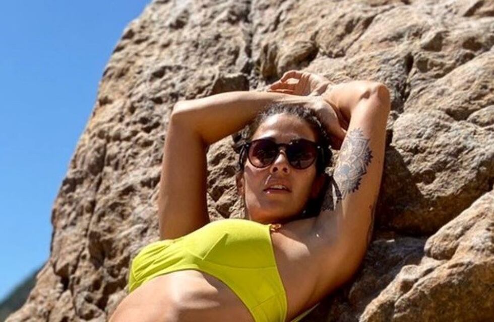 ¿Enterizo o bikini? Ivana Nadal generó desconcierto en las redes sociales con un original traje de baño