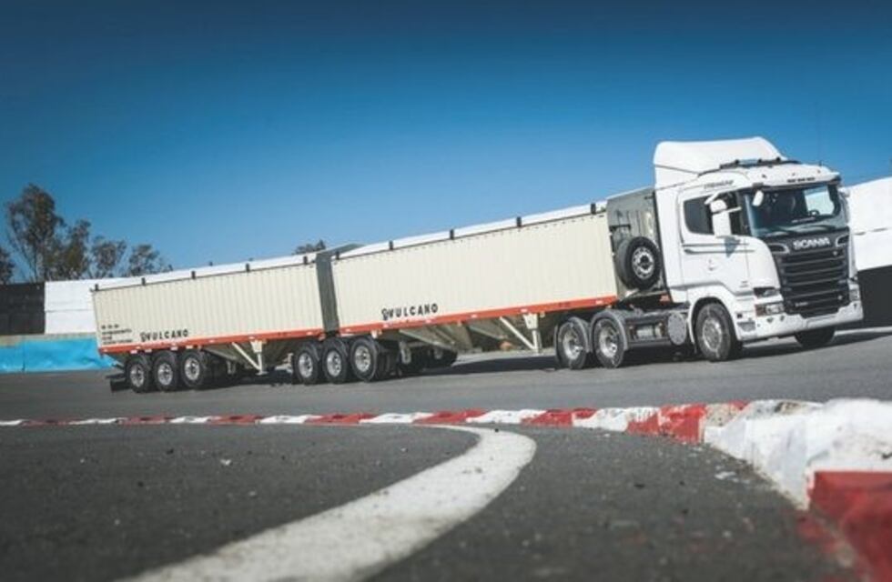 El Concejo Deliberante pide que no se permita el acceso de camiones bitrenes a Puerto Rosales