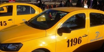 Taximetreros de Jujuy reclamaron ayuda del estado ante el aumento en el precio del GNC.