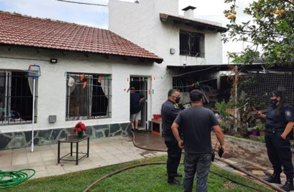 Bahía: prendió fuego parte de su vivienda por hacer un asado