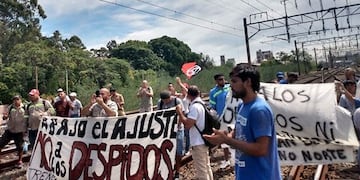 La Línea Roca circula con servicio limitado por un corte de vías en la estación Hipólito Yrigoyen\u002E (Twitter)