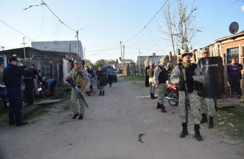 Mega operativo policial en distintos puntos de Corrientes