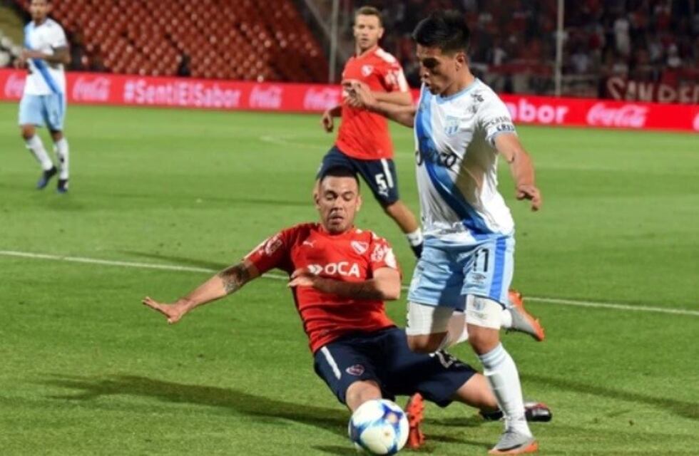 Con dos goles de último momento Atlético Tucumán le ganó 4 a 2 a Independiente por la Superliga