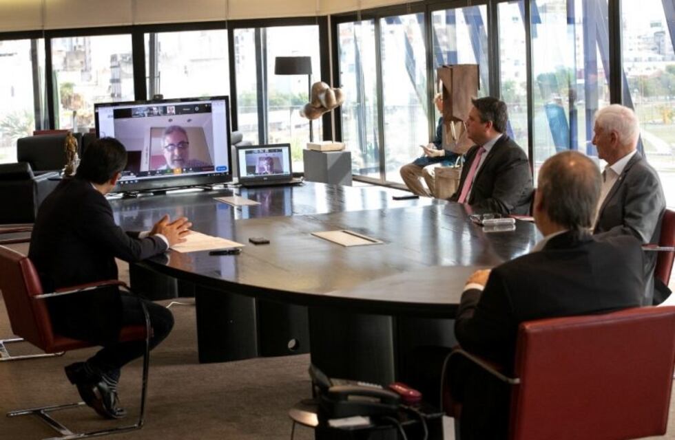 La Provincia y la UNC firmaron convenios para estudiar tratamientos sobre el coronavirus