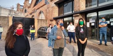 El secretario general de Amsafe, Gustavo Terés, apoyó el reclamo\u002E (@celinatidoni)