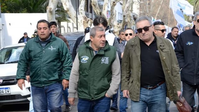 El titular del Sindicato de Recolectores se quejó de que aún no pudo ver al muchacho en prisión\u002E (Facebook)