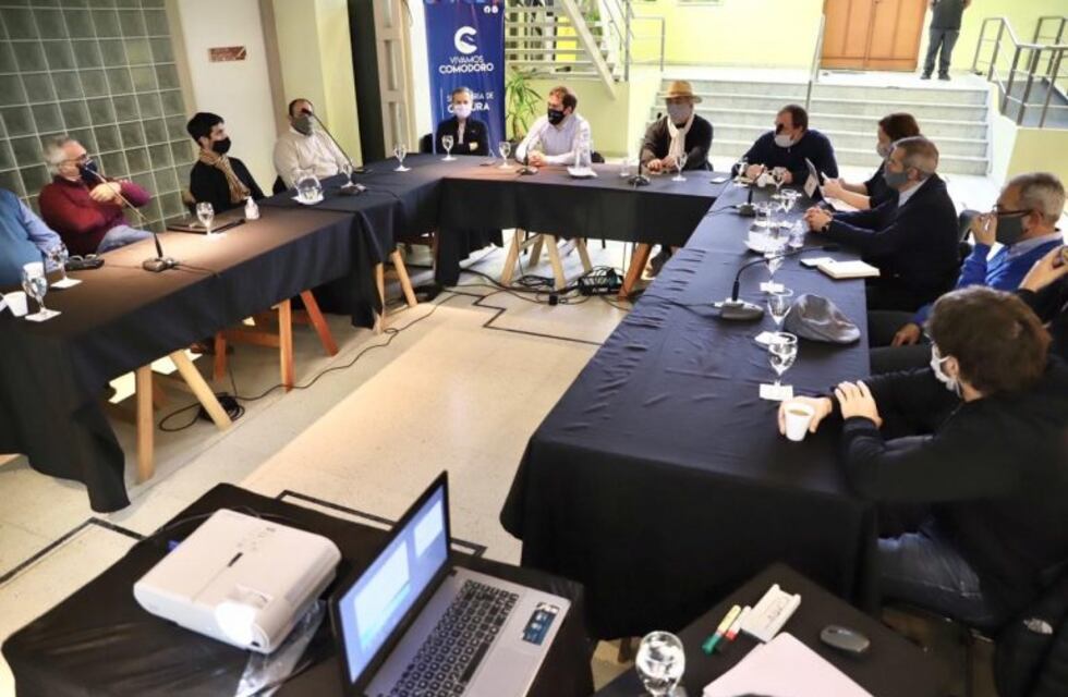 Luque convocó a diferentes sectores para pensar la pos pandemia