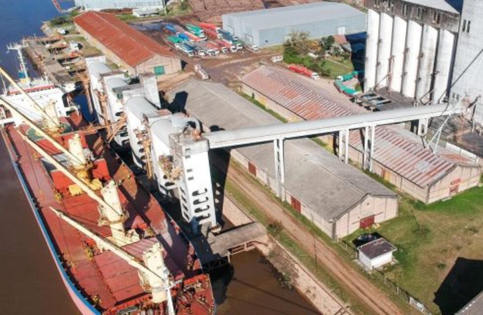 La provincia busca potenciar el trabajo en terminales portuarias entrerrianas y uruguayas