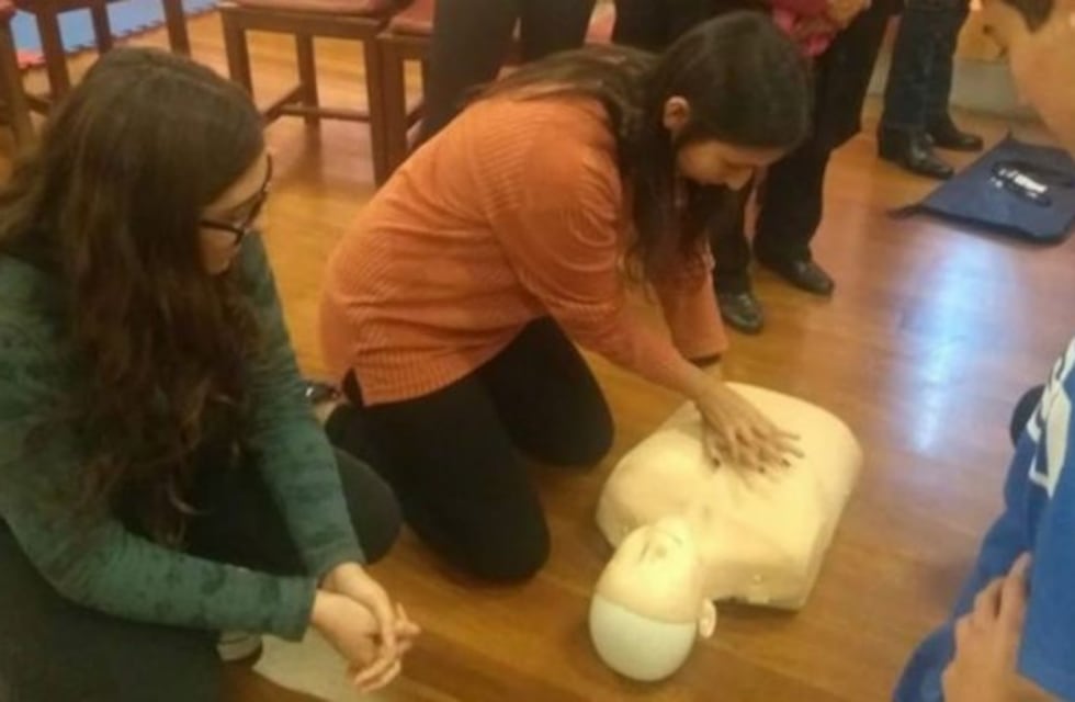 Curso de primeros auxilios en Azul