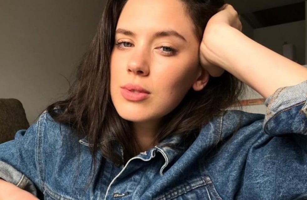 Delfina Chaves de vacaciones en Brasil se mostró muy cerca de un reconocido skater