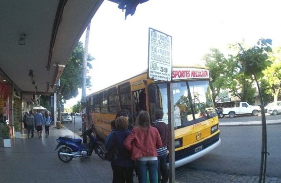 Se prevé el aumento escalonado de la tarifa del transporte público