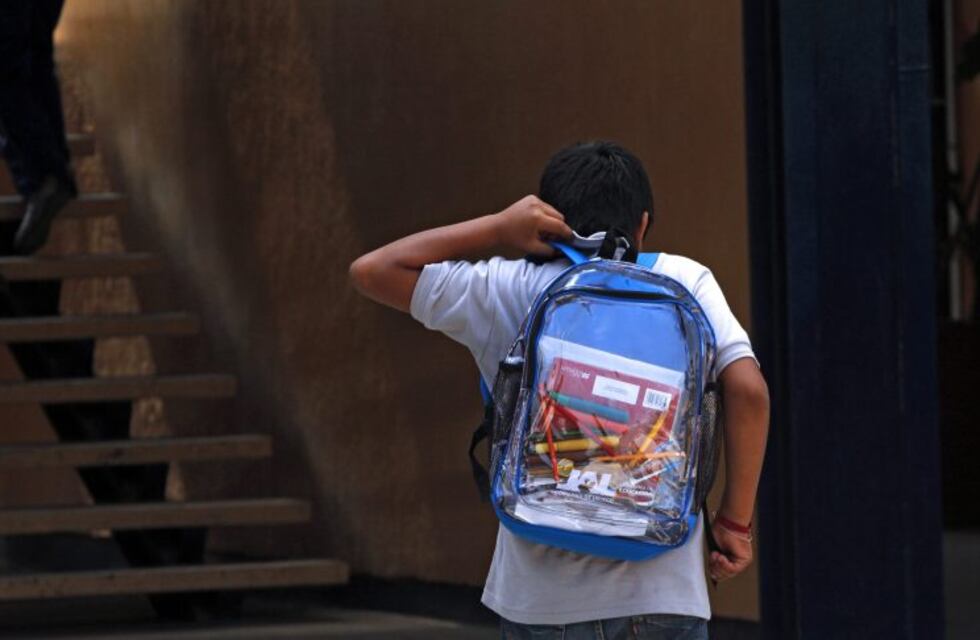Vuelta al cole: mochilas pesadas, problemas a futuro