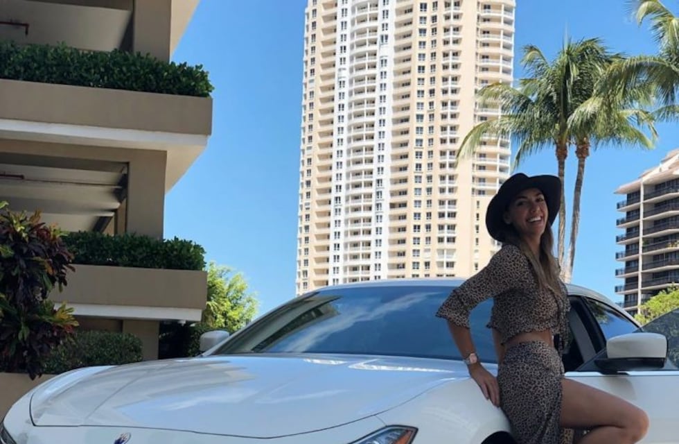 Floppy Tesouro mostró su auto de lujo pero le saltaron deudas en multas y patente